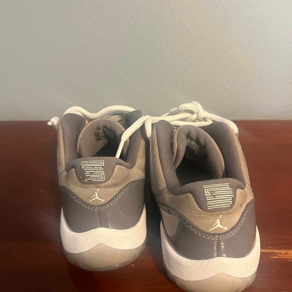 Jordan Athletic Shoes - Air Jordan 11 Retro Cool Gray - Picture 2 of 14